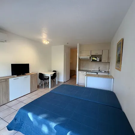Climatise - A 50m - - Wifi Gratuit - Fr-1-466a-39 Saint-Raphael (Var)